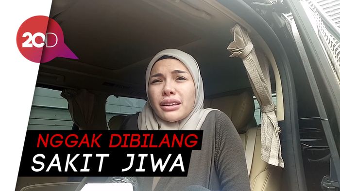 Disebut Bipolar, Nikita Mirzani Datangi Psikolog