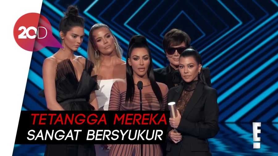 Hentikan Penyebaran Api, Kim K Sewa Pemadam Kebakaran Pribadi 