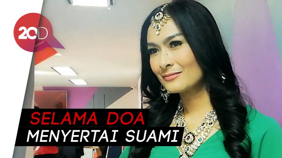 Banyak Berita Kecelakaan Pesawat, Iis Dahlia Tak Khawatir 