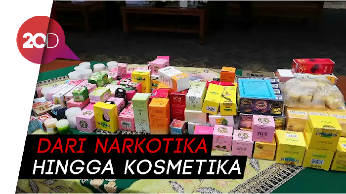 Kejari Pasuruan Bakar Habis Ratusan Barang Bukti Tindak Pidana