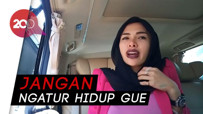 Gunakan Turban, Nikita Mirzani: Ini Cara Gue Ekspresikan Diri