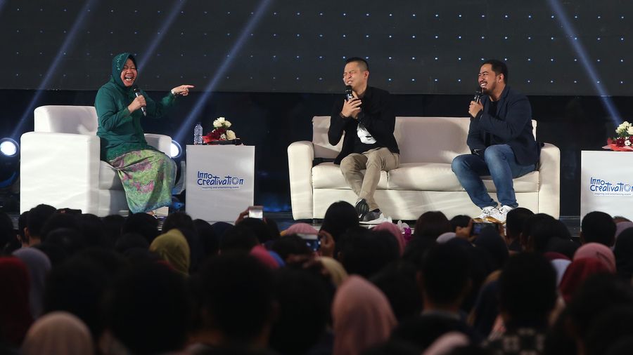 Pecah Abis! Trio Komika Ernest, Pandji & Bu Risma Mengocok Perut