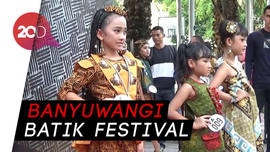 Melihat Fashion Show on the Pedestarian di Banyuwangi