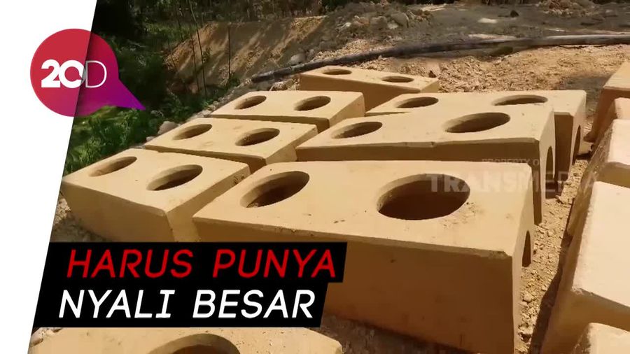 Menembus Perut Bumi Demi Tungku Pawon