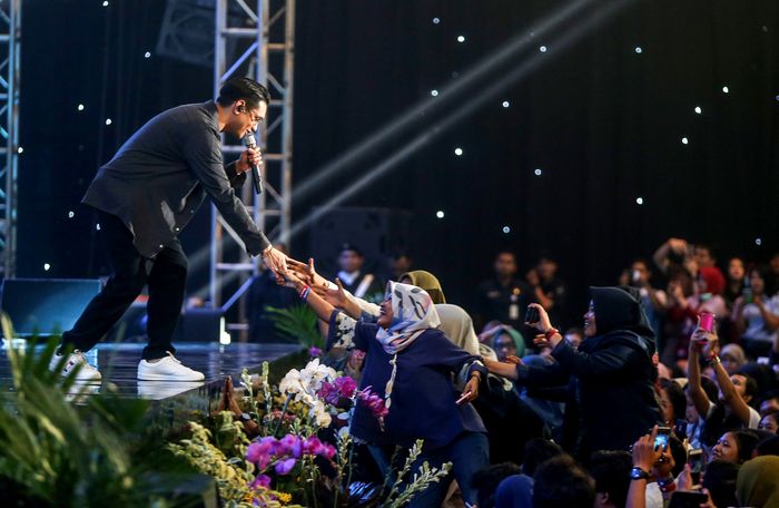 Afgan Bikin Galau di Innocreativation Lewat Lagu Percayalah