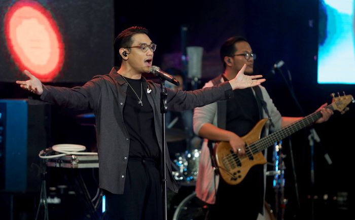 Afgan Bikin Fansya Susah Move on Lewat Lagu Sudah