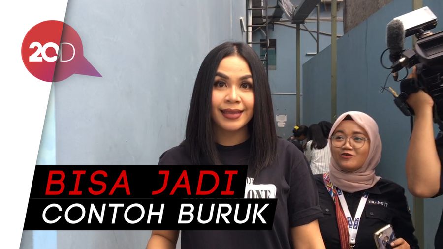 Heboh Drama Rumah Tangga Vicky-Angle Buat Melaney Ricardo Takut