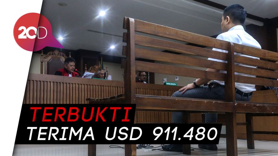 Eks Anggota DPR Fayakhun Divonis 8 Tahun Penjara 