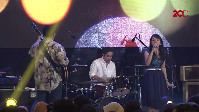 Tanda Tanya dari Mocca untuk Para Fans di Surabaya