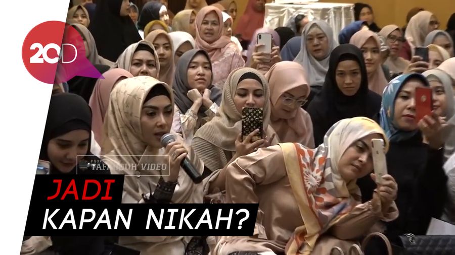 Syahrini Bertanya ke UAS Soal Pernikahan, Kode ??