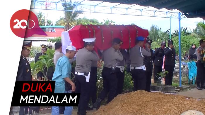 Isak Tangis Warnai Pemakaman Bripka Rangga Korban Lion Air