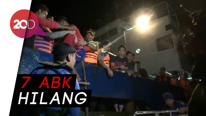 Kapal Cargo Tujuan NTT Tenggelam di Selat Bali