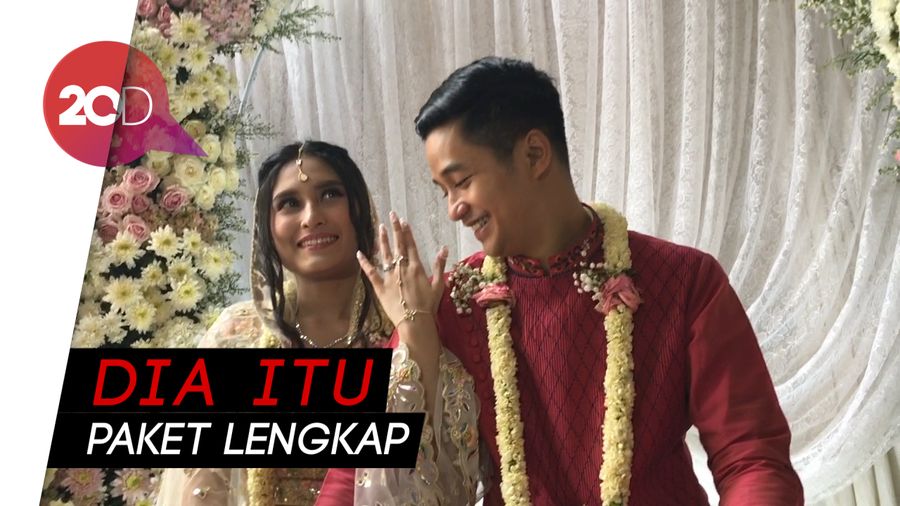 Adly Fairuz dan Angbeen Rishi Akan Menikah Tahun Depan
