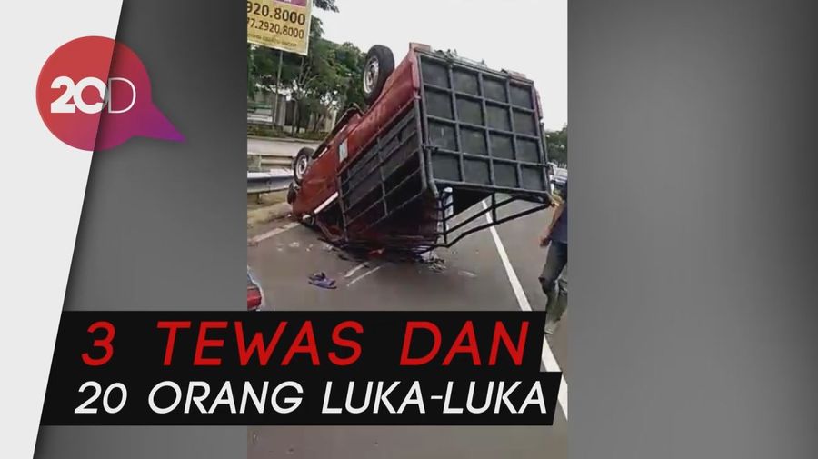 Pikap Angkut Santri Tabrak Pagar Fly Over di Cipondoh, 3 Tewas