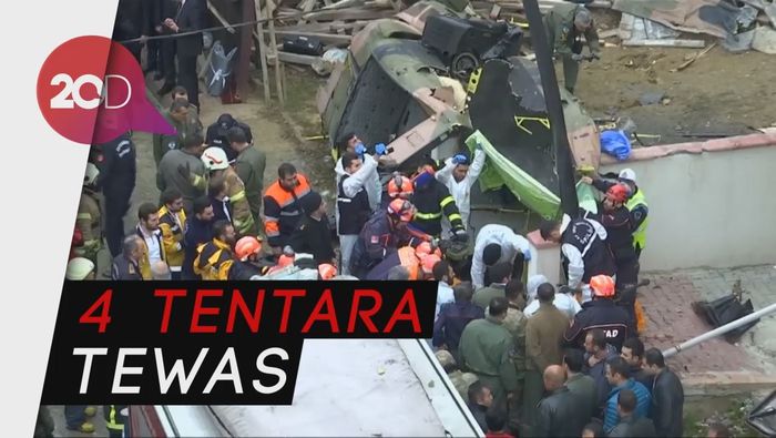 Helikopter Turki Jatuh di Tengah Permukiman Warga