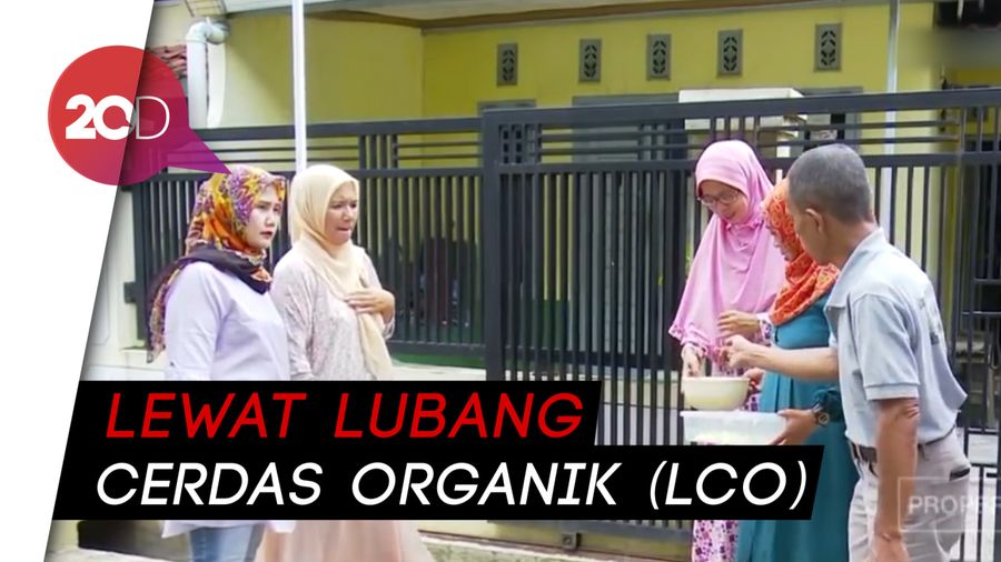 Cara Unik Warga Bandung Cegah Banjir dengan Sampah Organik