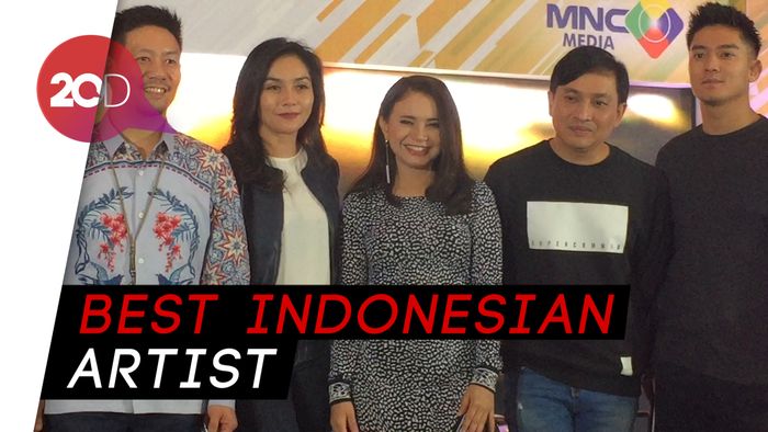 Rossa Terima Penghargaan dari Ajang Musik di Amerika