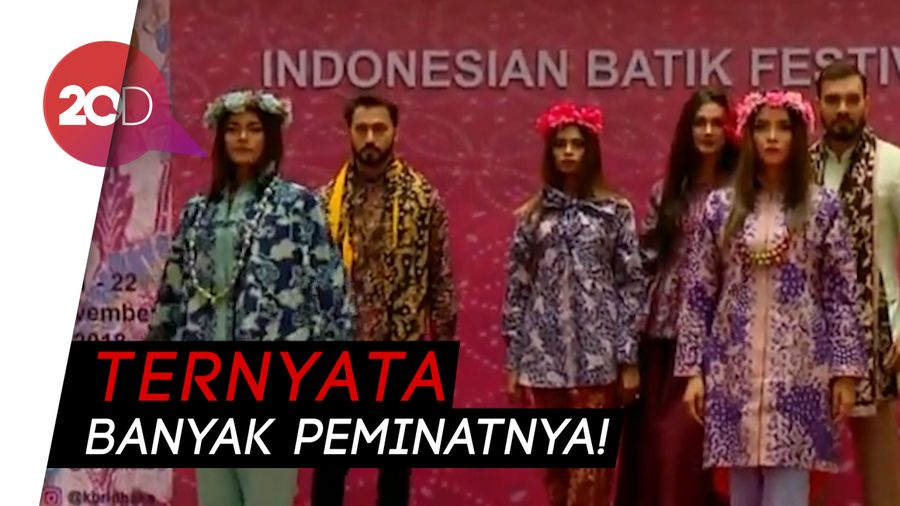 Mantap! Batik Indonesia Disukai Warga Bangladesh