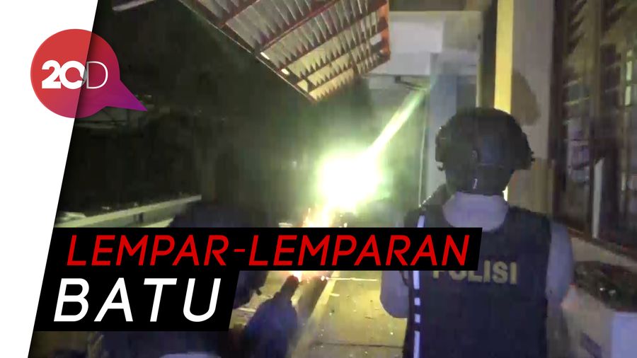 Mahasiswa Teknik dan MIPA Unhas Tawuran di Dalam Kampus