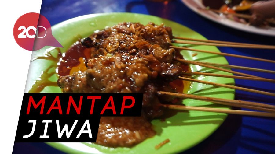 Nikmatnya Sate dan Sop Kambing Legendaris di Kampung Melayu