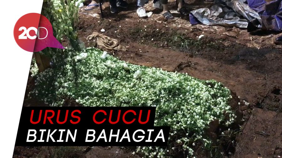 Sosok Ibunda Ayu Dewi di Mata Sang Menantu