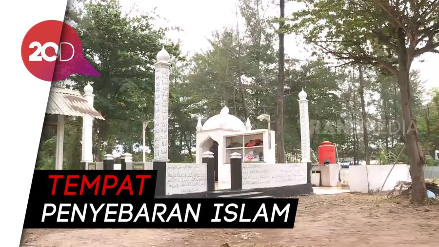 Melihat Surau Tak Beratap di Bengkulu