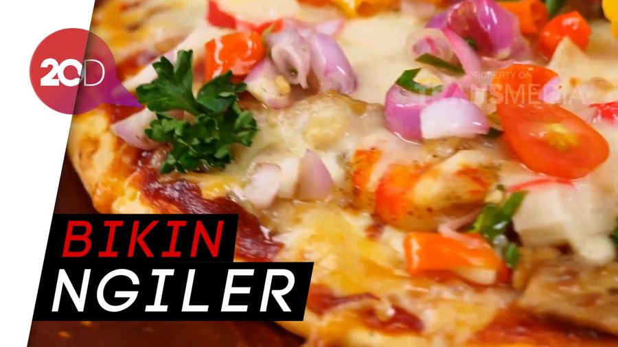 Cara Bikin Pizza Seafood Sambal Matah yang Hits di Bali