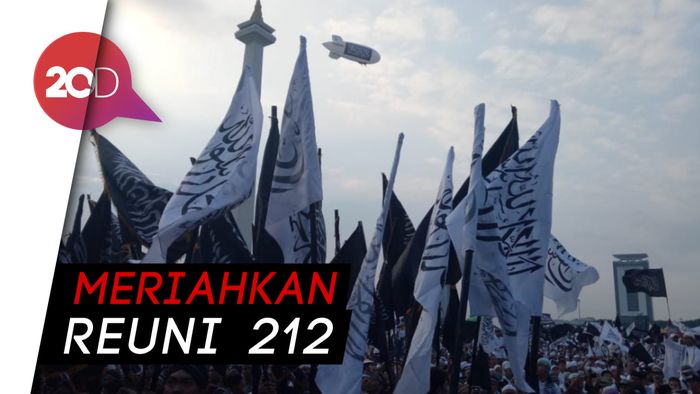 Warna Warni Bendera Tauhid Hiasi Reuni 212