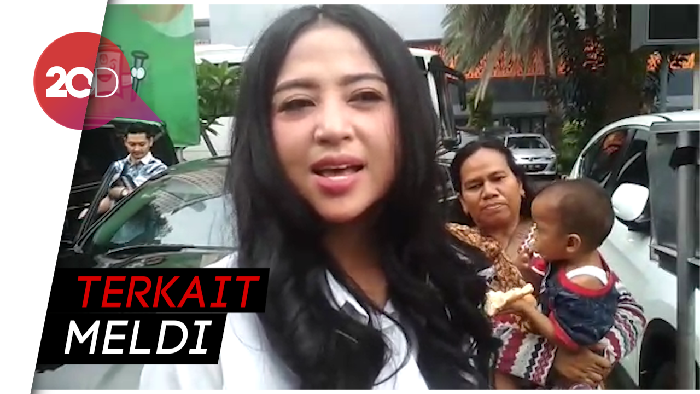 Dewi Persik Diperiksa 1 Jam di Polda Metro Jaya
