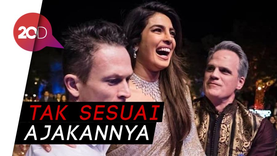 Pasang Kembang Api, Pernikahan Priyanka-Nick Jonas Dikritik 