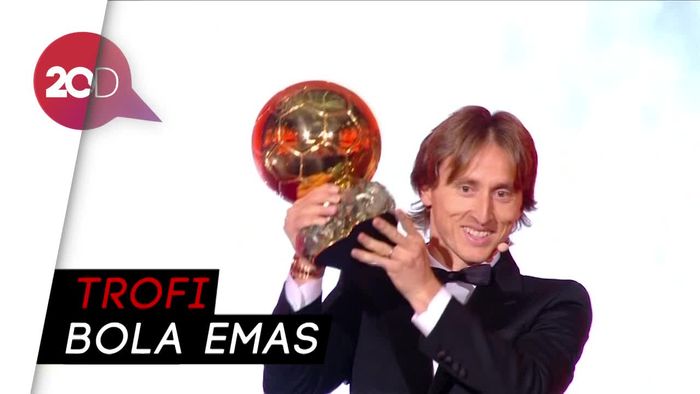 Akhiri Era Ronaldo-Messi, Modric Sabet Ballon dOr 2018