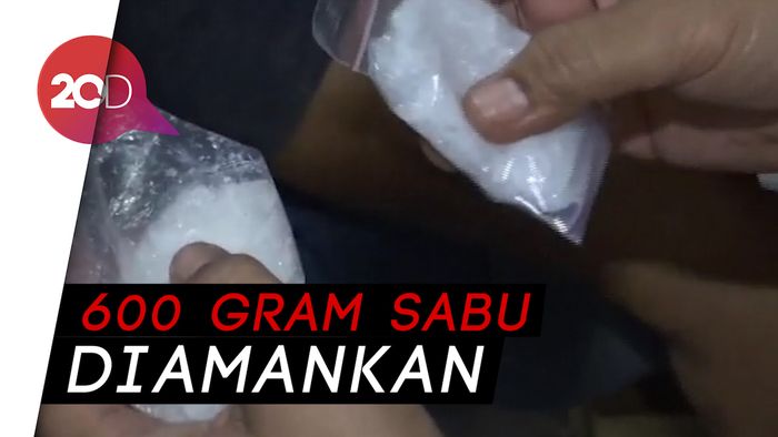 Dua Pengedar Sabu Disergap di Tol Sidoarjo-Porong