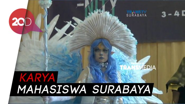 Kece! Kostum Pameran Cosplay Ini Dibuat dari Limbah Teknologi