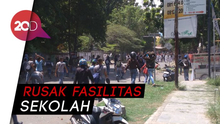 Tawuran Antarpelajar Pecah di Cirebon, Hujan Batu Memberondong
