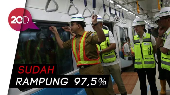 Tinjau Kesiapan MRT Rute Bundaran HI - Lebak Bulus, Anies: Nyaman