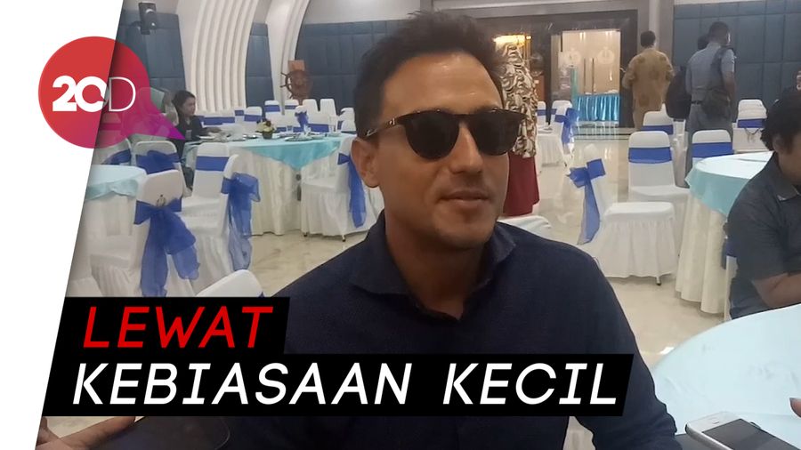 Hamish Daud Ajarkan Cinta Laut kepada Raisa