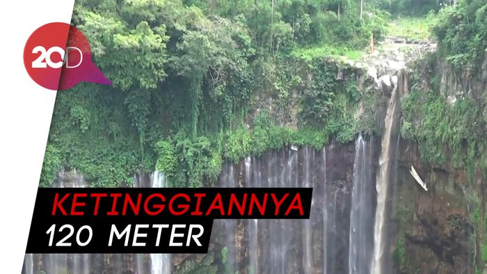 Cantiknya Air Terjun Tumpak Sewu yang Menyerupai Tirai