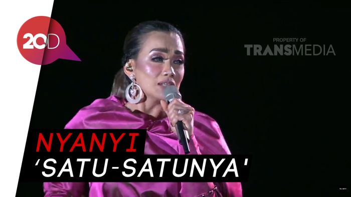 Sweet 17 Transmedia Suguhkan Kolaborasi Iwan Fals hingga Reza