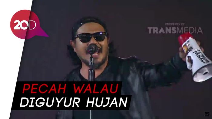 Jamrud Guncang Panggung Sweet 17 Transmedia dengan 