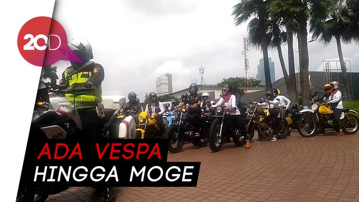 Ramai-ramai Komunitas Motor Konvoi Rayakan HUT Transmedia