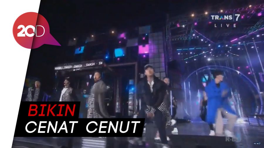 Aksi SMASH Bawakan Sorry Sorry Super Junior di HUT Transmedia