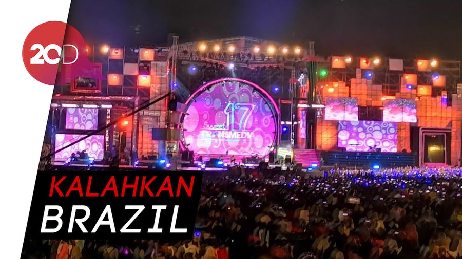 Keren! Panggung HUT Transmedia Pecahkan Rekor Dunia