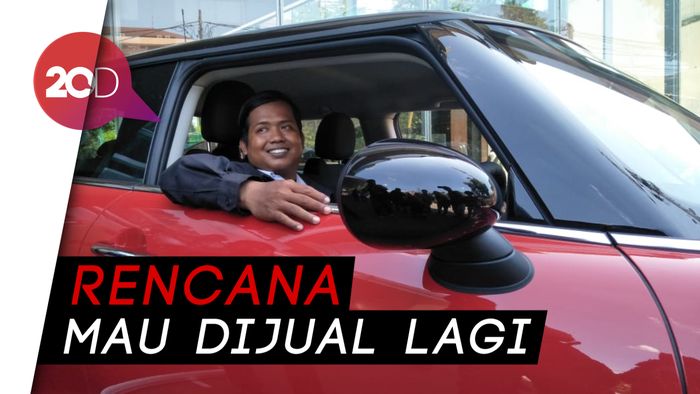 Gaya Driver Ojol Jajal MINI Cooper Rp 12.000