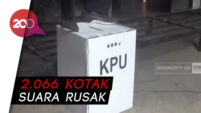 Ribuan Kotak Suara Kardus Rusak Diterjang Banjir di Bali