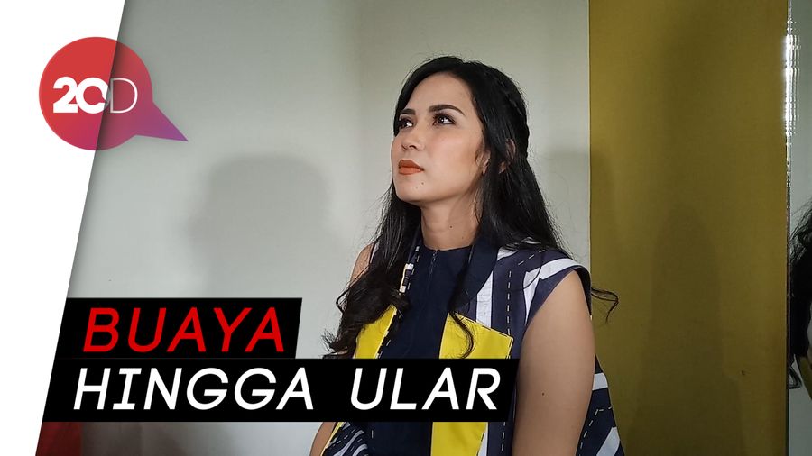 Ssstt.. Dinda Kanya Dewi Ternyata Doyan Makanan Ekstrem!