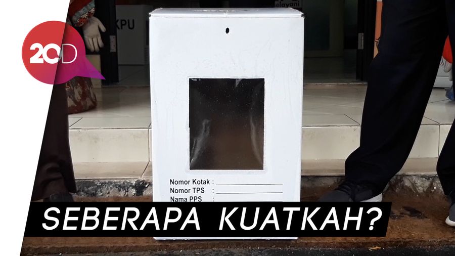 Menguji Ketangguhan Kotak Suara Kardus KPU