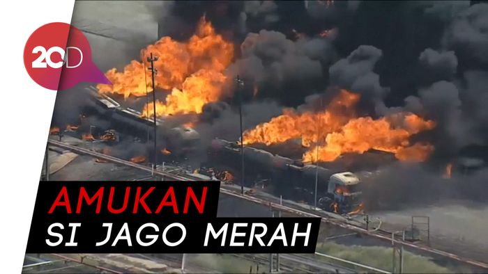  Ngeri! Begini Cepatnya Api Membakar Kilang Minyak di Brasil