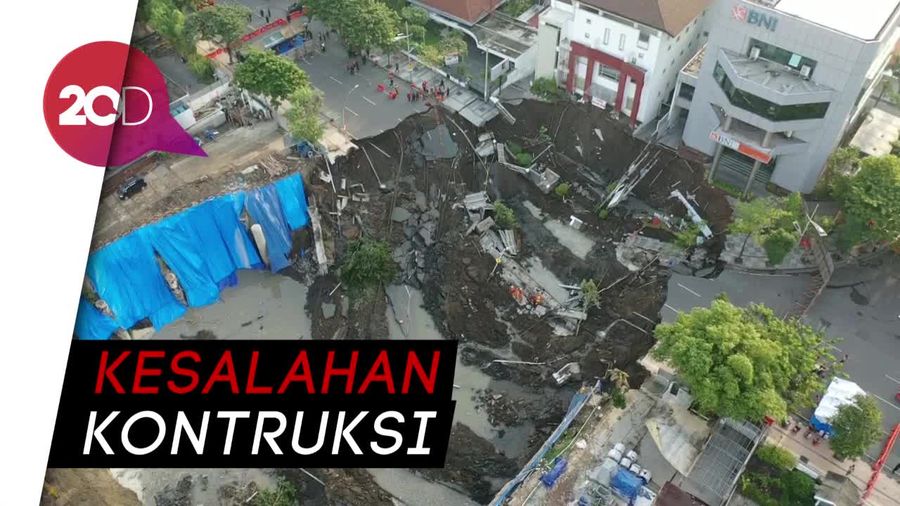 Penjelasan BNPB Soal Amblesnya Jalan Gubeng