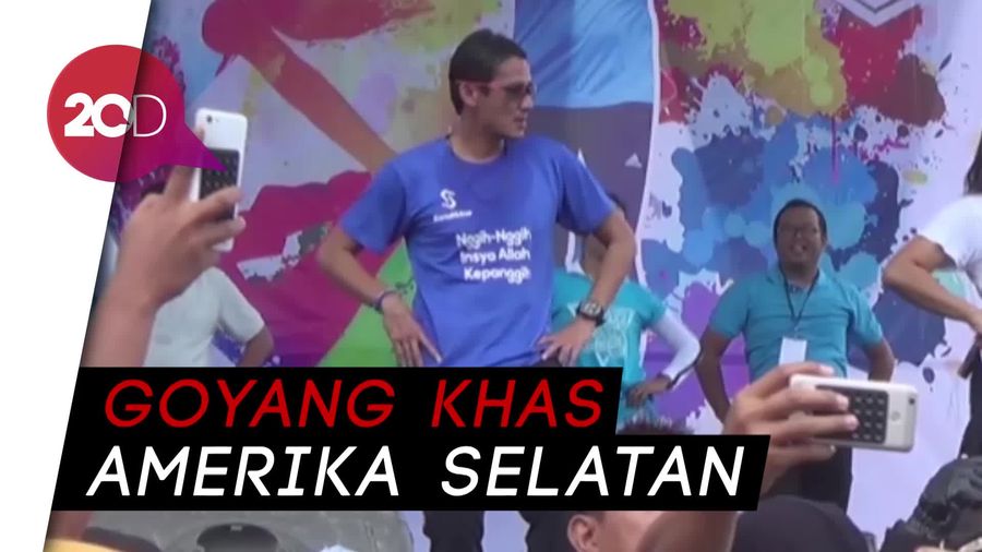 Saat Sandi Goyang Zumba Bareng Ribuan Emak-emak