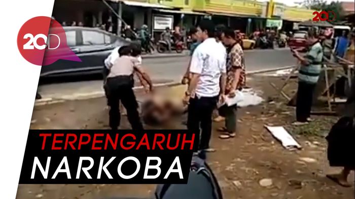 2 Pria Kepergok Bugil di Depan Pasar Pati